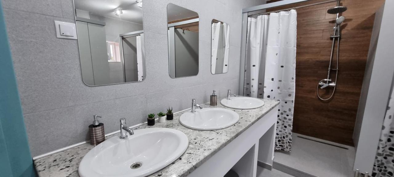 Hostel Citadella Deva Esterno foto